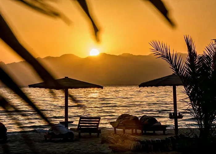 Paradise Sweir Szálloda