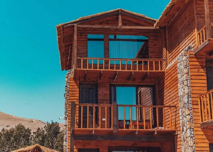 Paradise Sweir Szálloda 3*