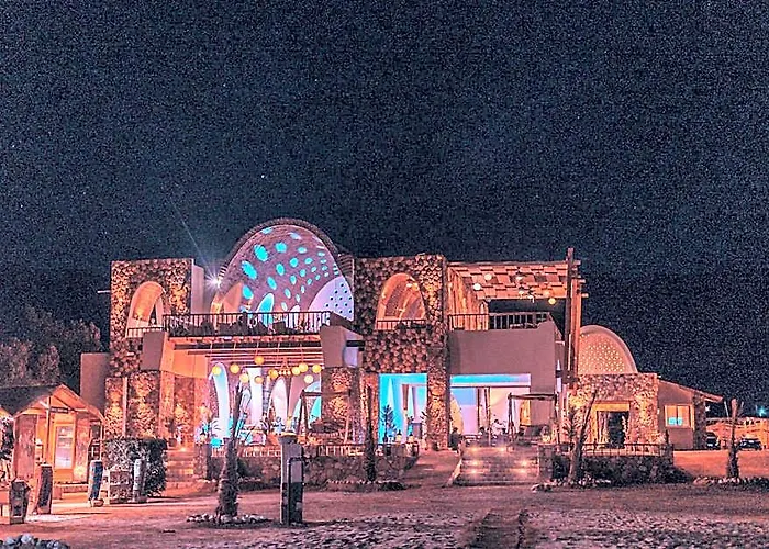 Paradise Sweir Szálloda
